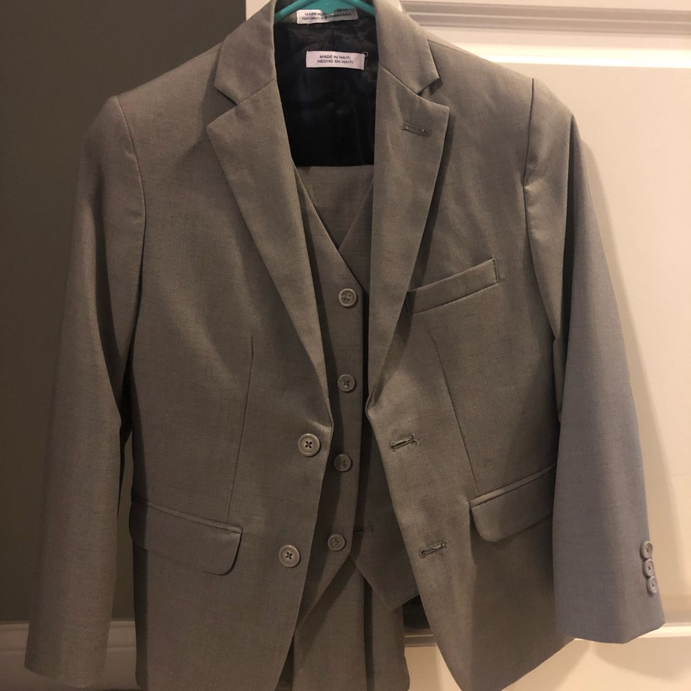 Boys 3-Piece Gray Suit